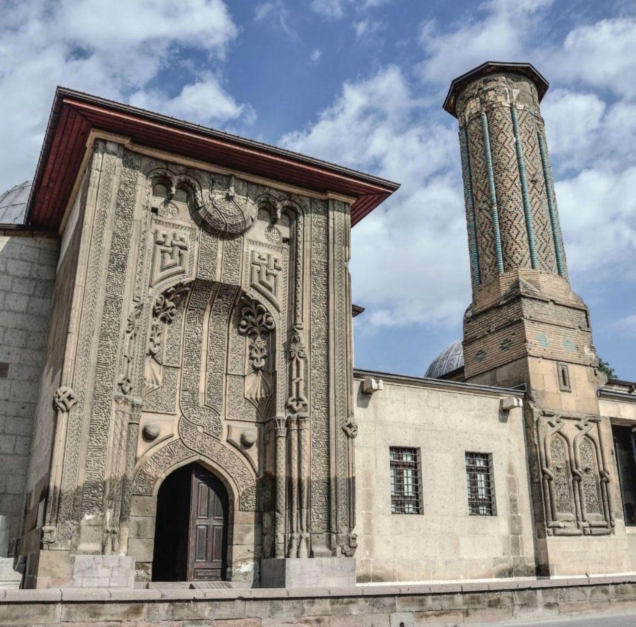 Kültür Nedir? (Kültür:ekin,ekip biçmek)